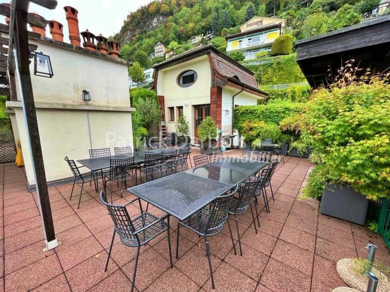 Appartement 5 pièces à Territet (42)