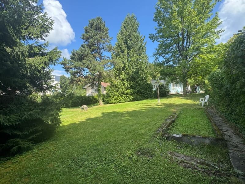 Magnifique terrain constructible de 1800 m2 avec villa individuelle (4)