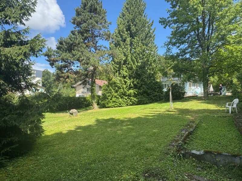 Magnifique terrain constructible de 1800 m2 avec villa individuelle (6)