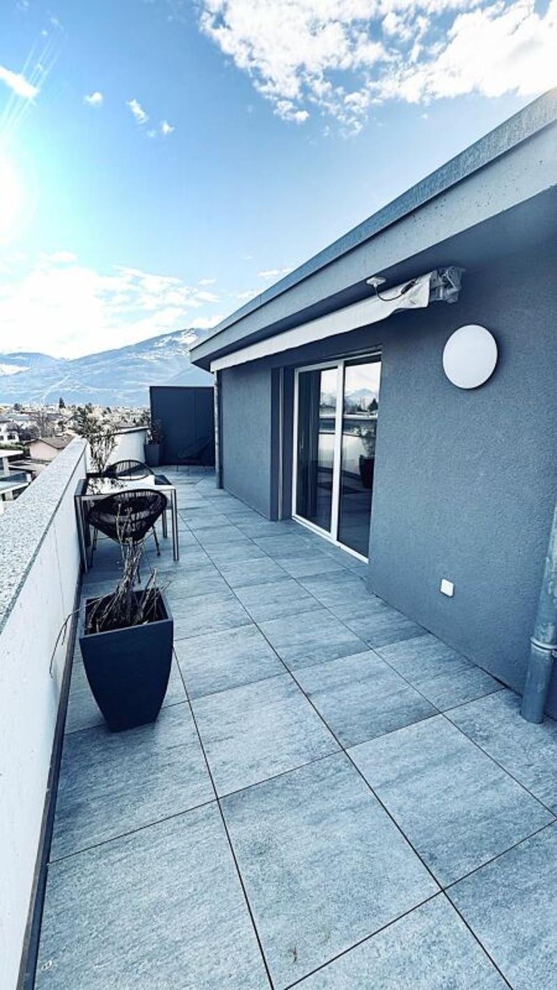 Opportunité d'investissement exceptionnelle ; attique de 4,5 pièces avec terrasse panoramique au centre du village (12)