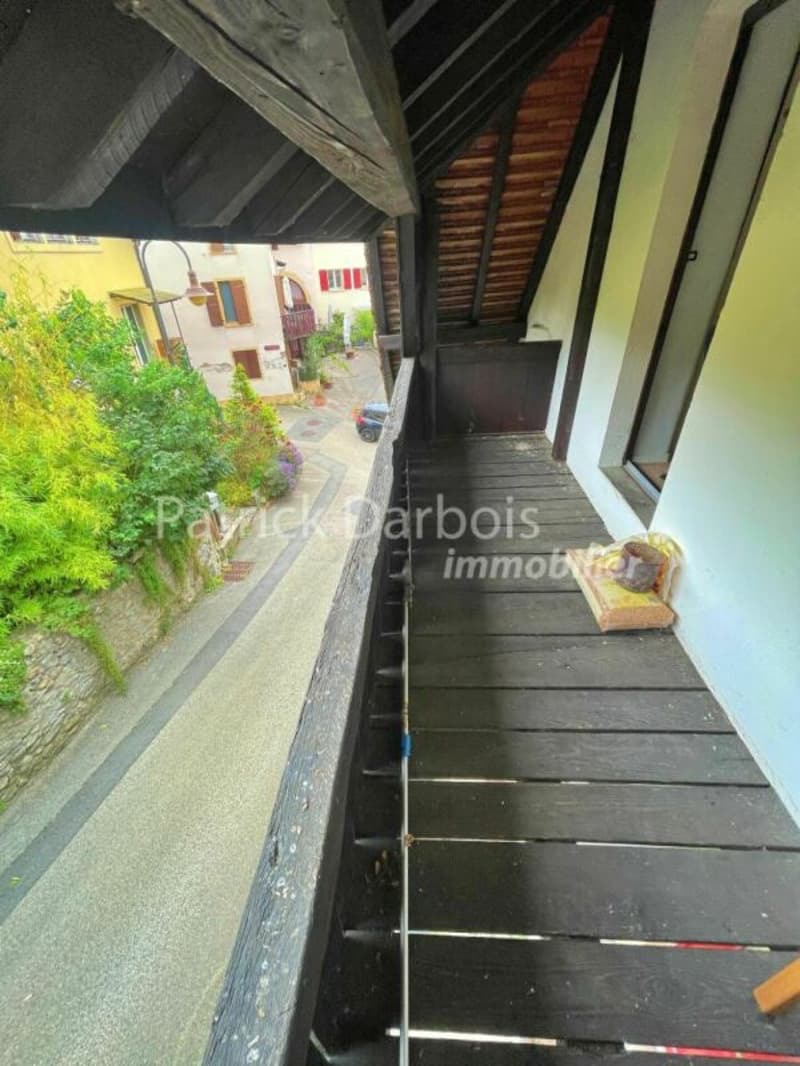Casa di paese con 10 stanze a Montagny-près-Yverdon (31)