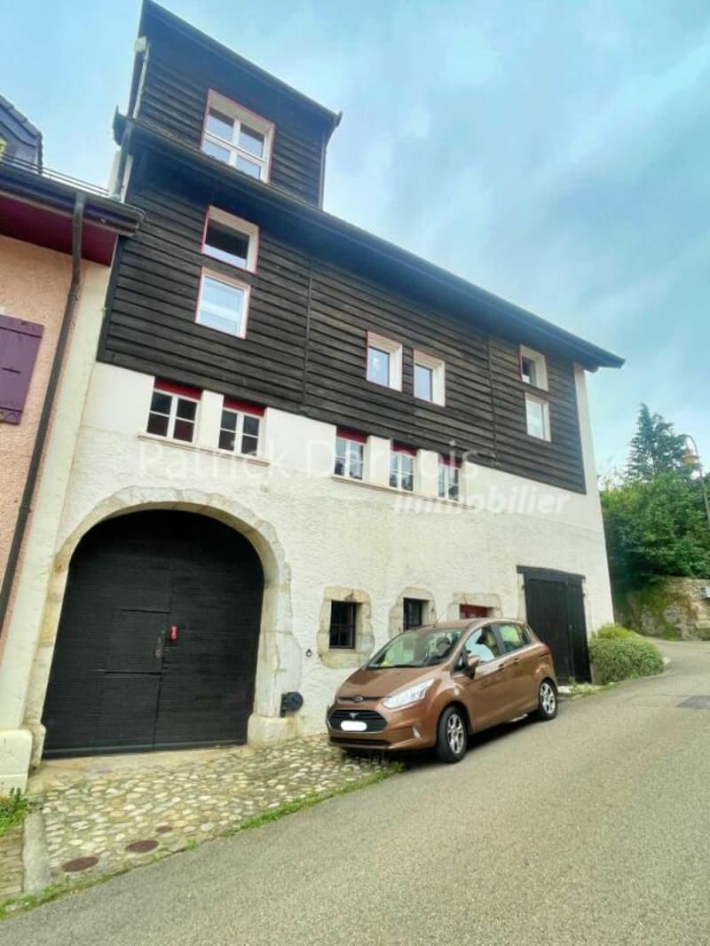 Casa di paese con 10 stanze a Montagny-près-Yverdon (42)