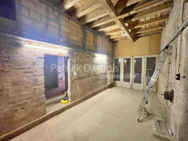 Casa di paese con 10 stanze a Montagny-près-Yverdon (44)