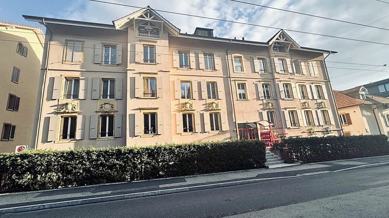 Spacieux appartement de 4,5 pièces au centre-ville de Neuchâtel (2)