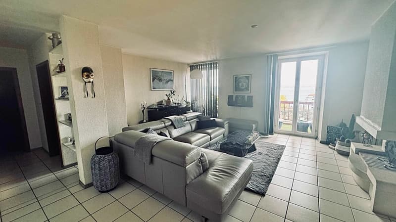Spacieux appartement de 4,5 pièces au centre-ville de Neuchâtel (5)