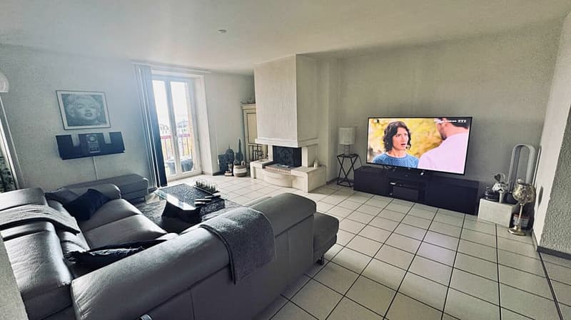 Spacieux appartement de 4,5 pièces au centre-ville de Neuchâtel (6)