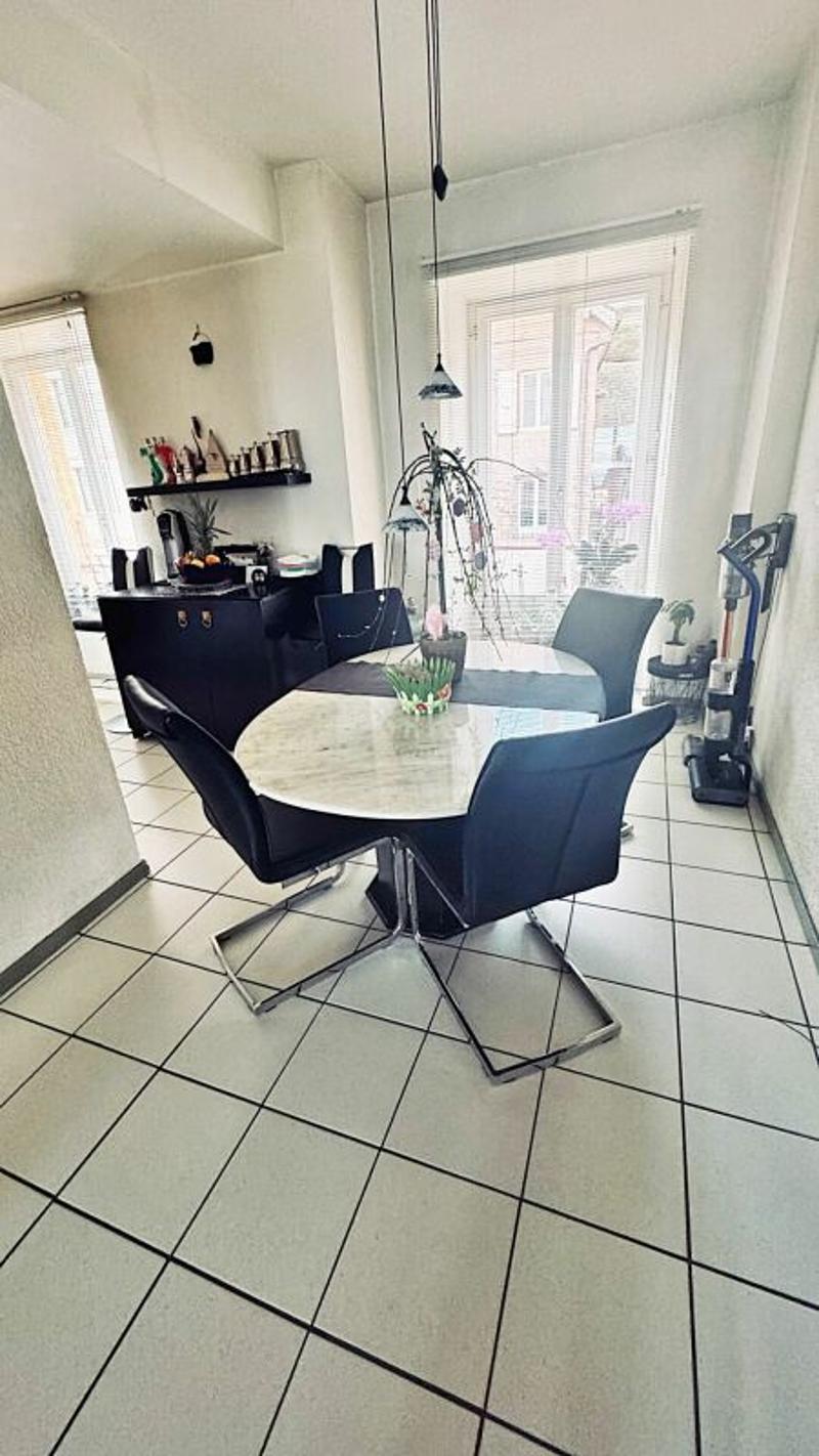Spacieux appartement de 4,5 pièces au centre-ville de Neuchâtel (8)