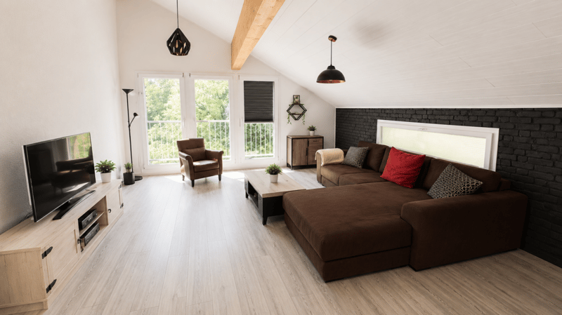 Superbe villa individuelle de 2 logements et disponible aménagé en grand studio, à proximité immédiate du centre d'Yverdon, avec spacieux jardin richement arboré et fleuri (23)