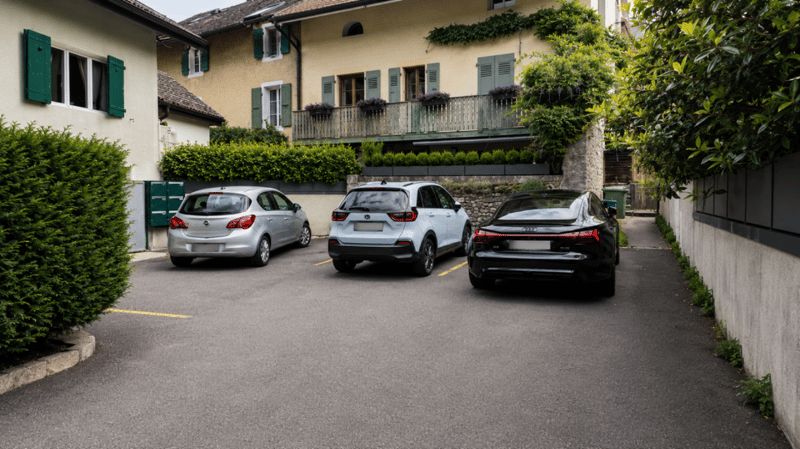 Immeuble locatif de rendement au coeur de Céligny (14)
