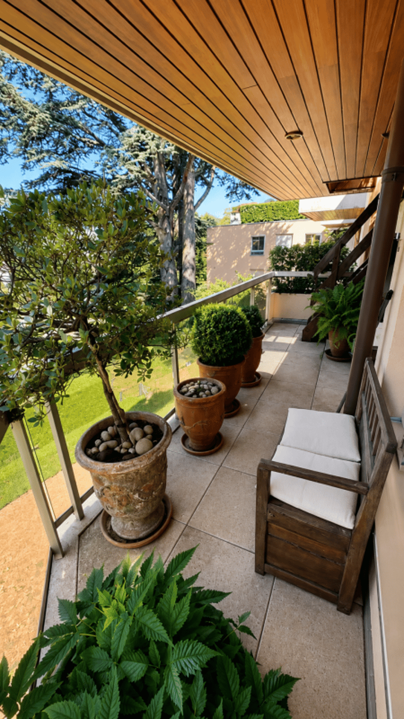 Magnifique attique de 3,5 pièces avec terrasse, rooftop privatif et vue partielle sur le lac - Aux portes de Genève (11)