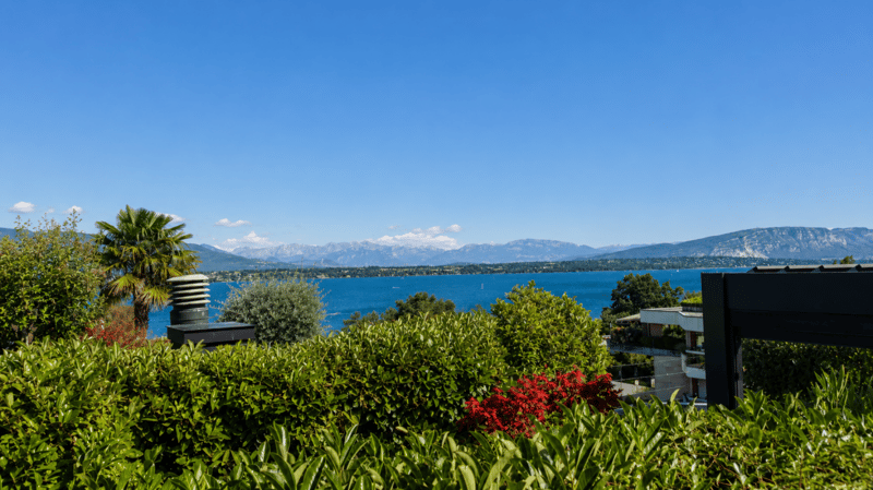 Magnifique attique de 3,5 pièces avec terrasse, rooftop privatif et vue partielle sur le lac - Aux portes de Genève (24)