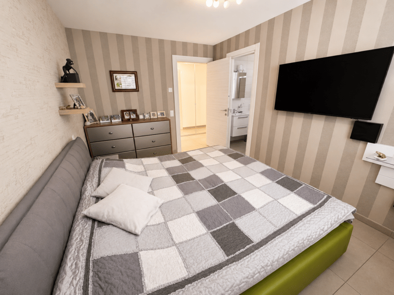 Attraktive 4,5-Zimmer-Gartenwohnung in Manno - grosszügiger Wohnkomfort mit privatem Garten (11)