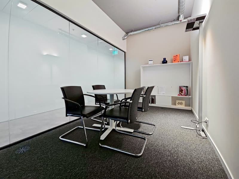 Privater Büroraum ganz auf Ihre individuellen Unternehmensbedürfnisse angepasst in Regus Andreaspark (10)
