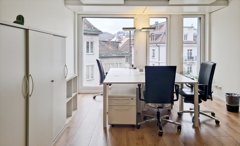 Privatbüro für drei Personen in Regus City Old Town (16)