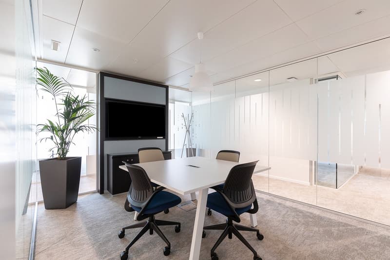 Accès tout inclus aux espaces de coworking à Regus Pont Rouge (6)