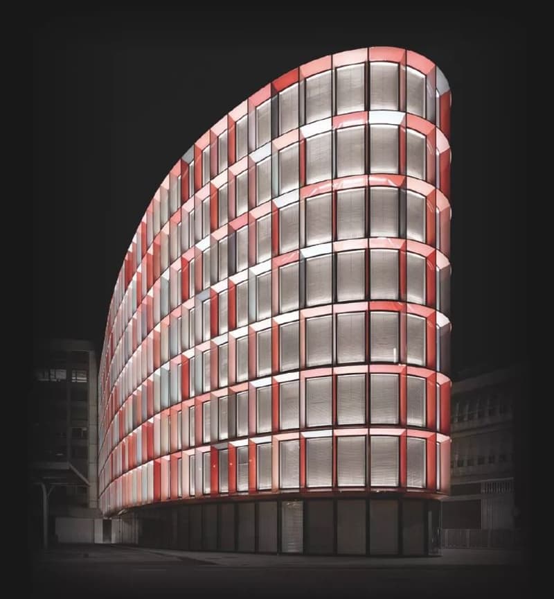 Surfaces de bureaux à louer dans un immeuble iconique au centre-ville de Genève (2)