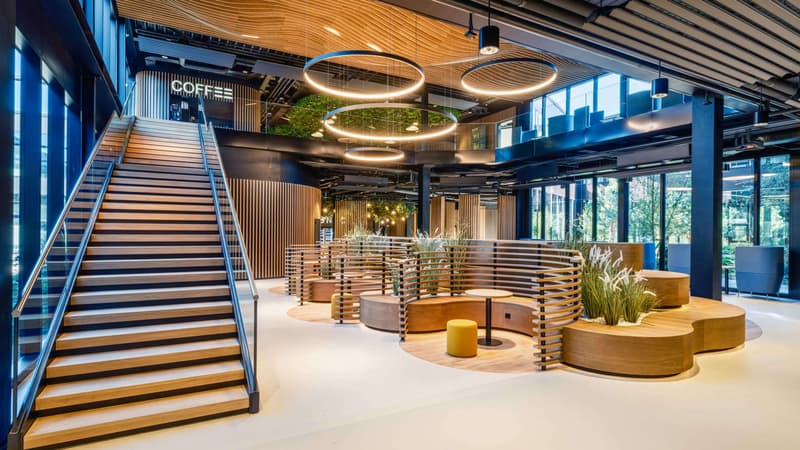 Surfaces mixtes à louer entre Genève et Lausanne à Tolochenaz (2)