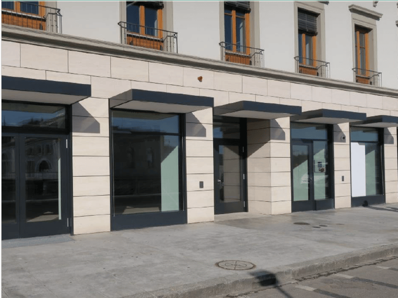 Surface commerciale dans un bâtiment historique du centre-ville Genevois (1)