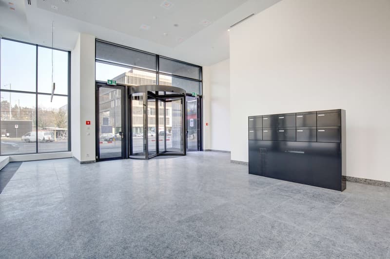 Bureaux plug and play et premium à louer dans le centre d’affaires  Pont Rouge (3)