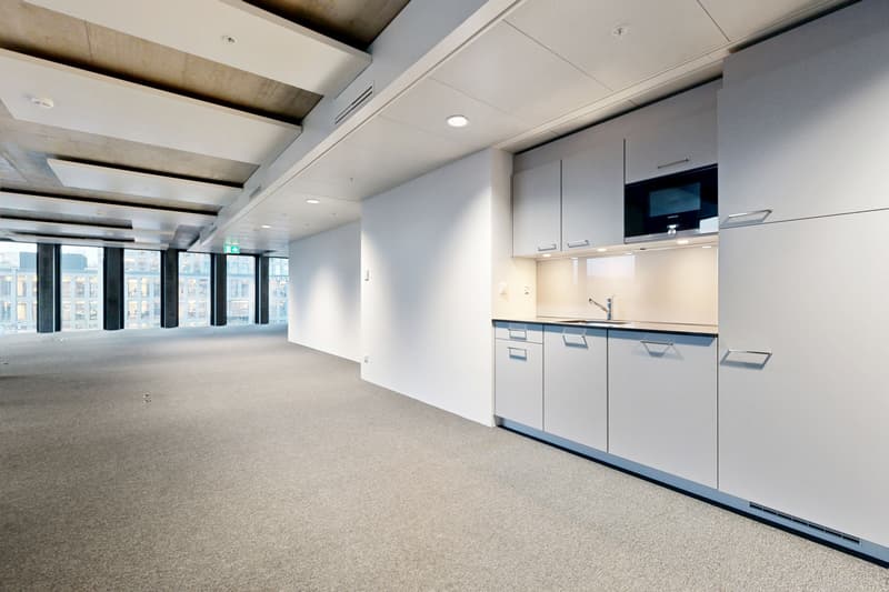 Bureaux plug and play et premium à louer dans le centre d’affaires  Pont Rouge (6)