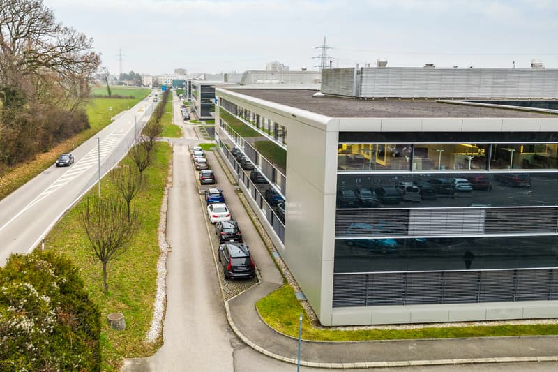 Bureaux aménagés - Terre-Bonne à Eysins - bâtiment moderne et flexible (2)