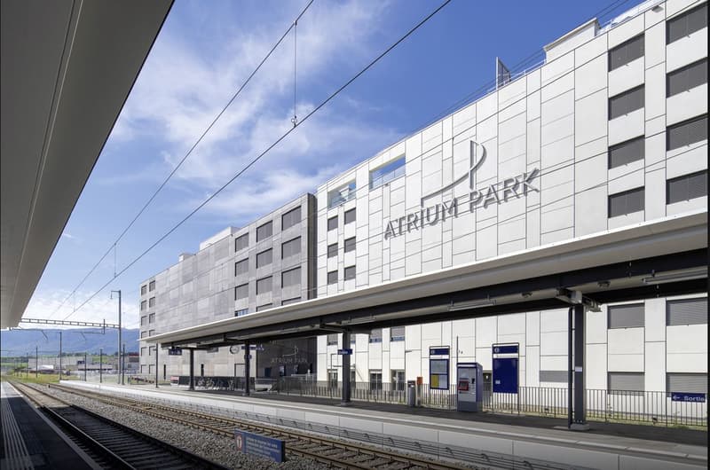 Surfaces mixtes à louer – Meyrin ZIMEYSA – De 75 à 1'000 m² – Immeuble moderne & lumineux (3)