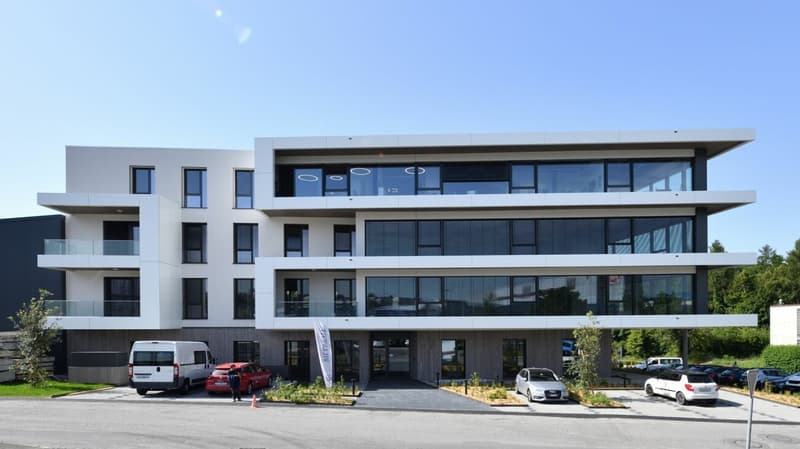 Bureaux neufs et lumineux de standing - face à la gare CFF de Bussigny ! (11)