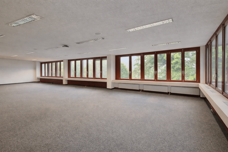 Bureaux lumineux, plug and play avec rampe d'accès ! (3)