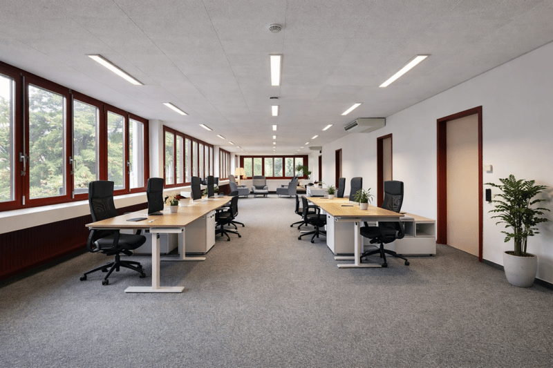 Bureaux lumineux, plug and play avec rampe d'accès ! (1)