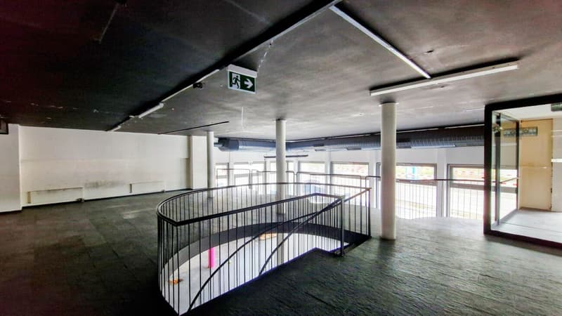 Surface commerciale au rez de 267m² dans le centre de Lausanne ! (5)