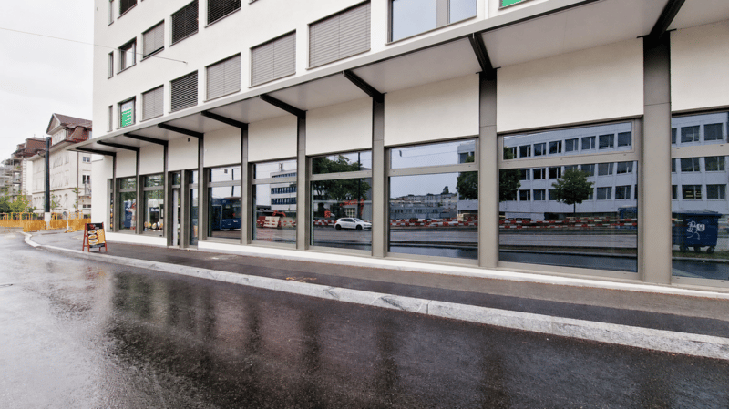 Surface commerciale au rez de 267m² dans le centre de Lausanne ! (2)