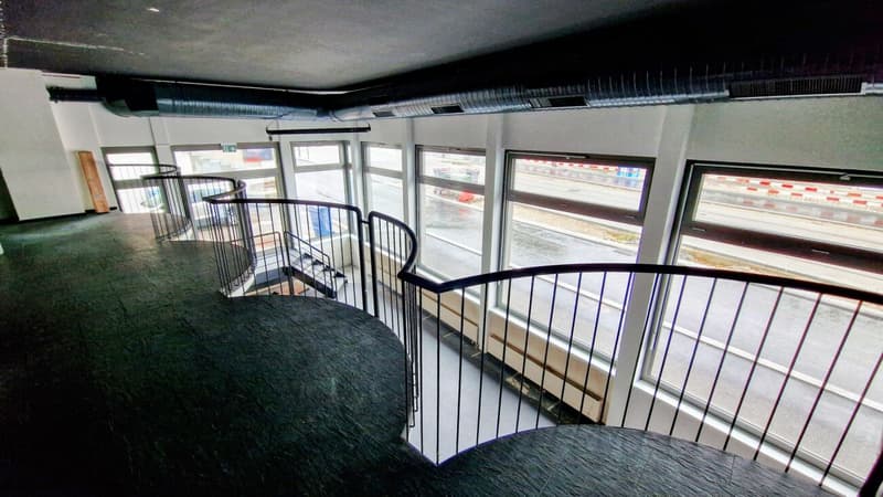 Surface commerciale au rez de 267m² dans le centre de Lausanne ! (6)