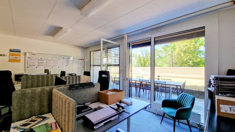 Bureaux avec terrasse privative au centre de Lausanne ! (2)