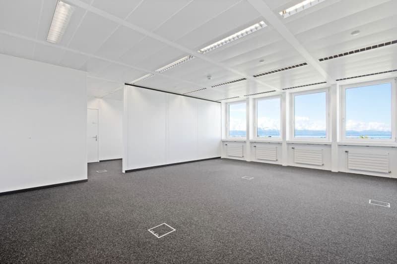 Bureaux moderne disponible immédiatement à Renens (4)