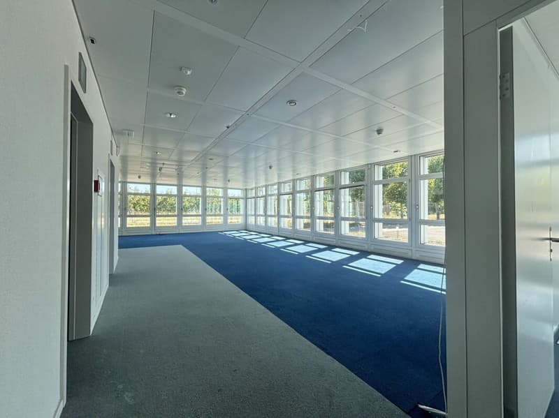 Etoy Vaud bureaux à louer proche gare CFF (4)