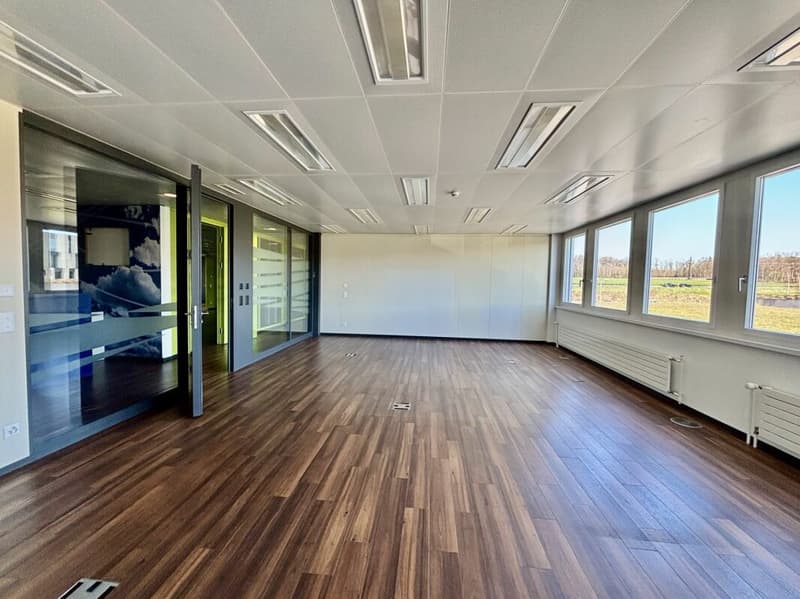 Superbes surfaces de bureaux modernes, accessibilité CFF et parkings (6)