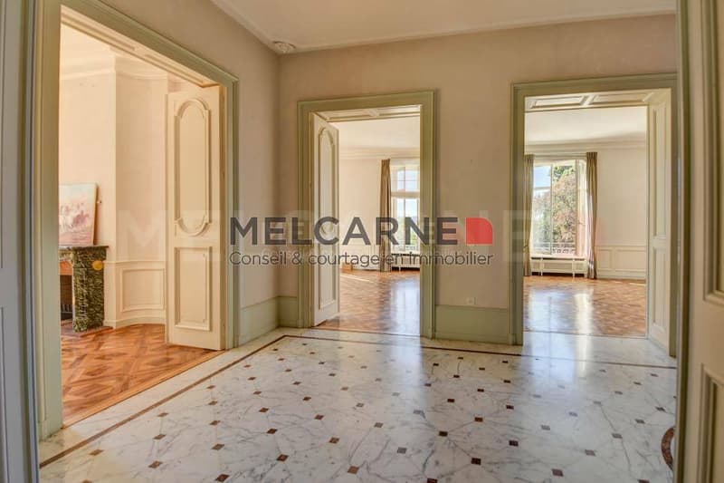 Magnifique maison de Maître avec vue imprenable sur le lac (7)