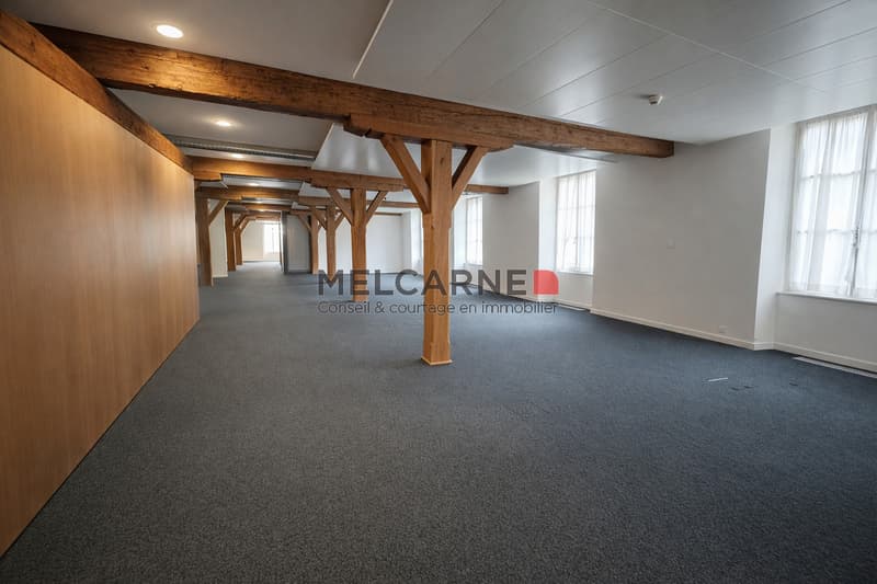 Bureaux d'environ 654 m² à louer - Place du Molard, Genève (5)