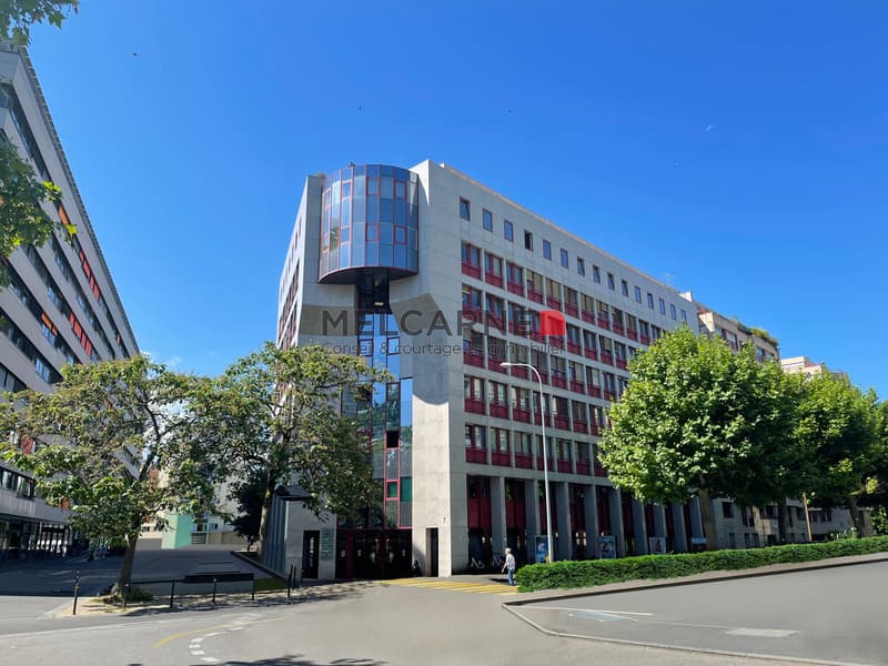 119 m2 de bureaux à Plainpalais (1)