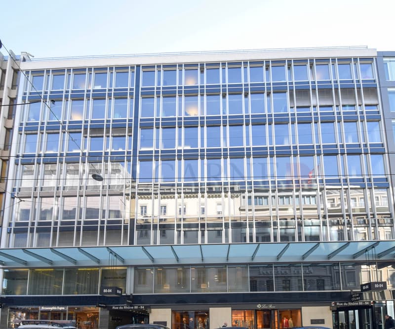 Bureaux de 150 m2 Rue du Rhône (1)