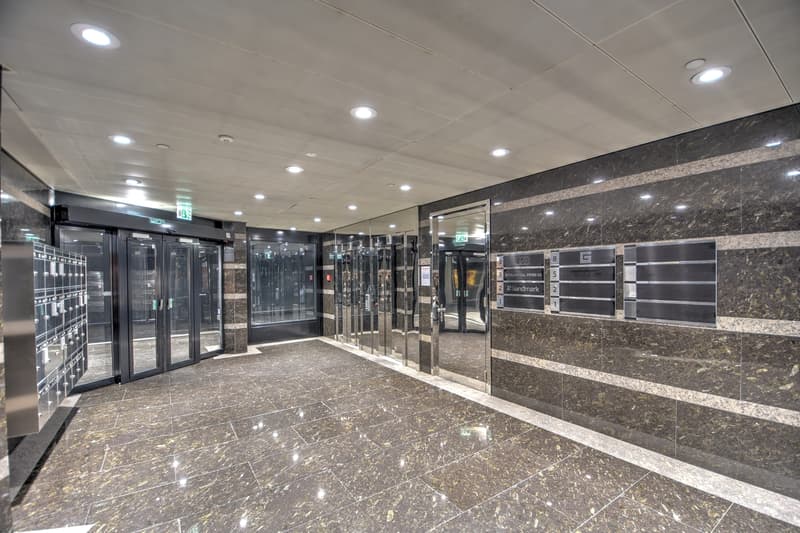Bureaux de 150 m2 Rue du Rhône (3)