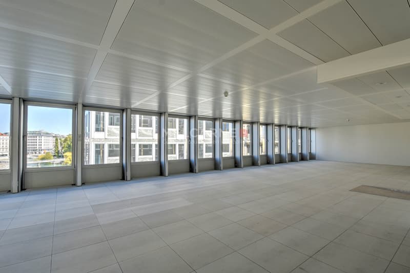 Bureaux d'exception de 804 m² avec vue sur la Rade - Rue du Rhône (4)