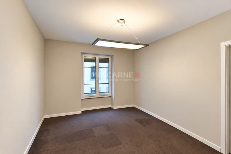 Bureaux de 104 m² idéalement situés à proximité du Parc des Bastions (3)