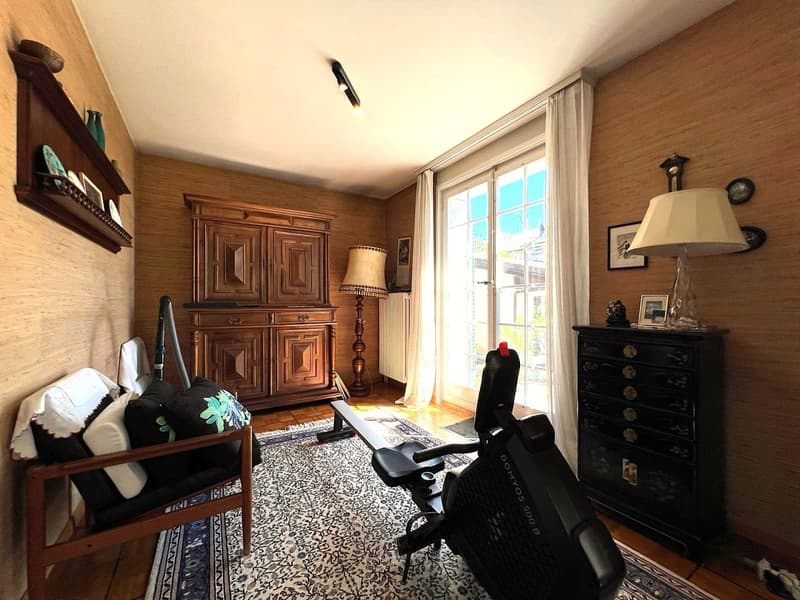 Maison individuelle de 6.5P / 4 CHB / 3 SDB / 1 Balcon / Grand jardin de 1150m² / 2 Box (6)