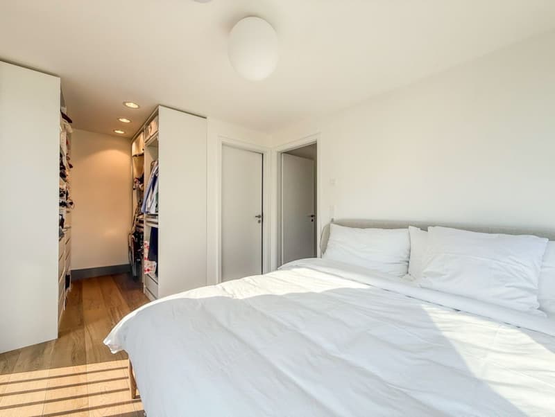AVEC CLIMATISATION INTEGREE - Grand 4.5 pièces de 130m² PPE - Terrasse de 25m² (4)