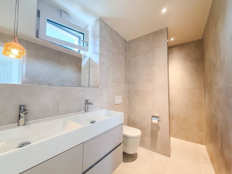 AVEC CLIMATISATION INTEGREE - Grand 4.5 pièces de 130m² PPE - Terrasse de 25m² (7)