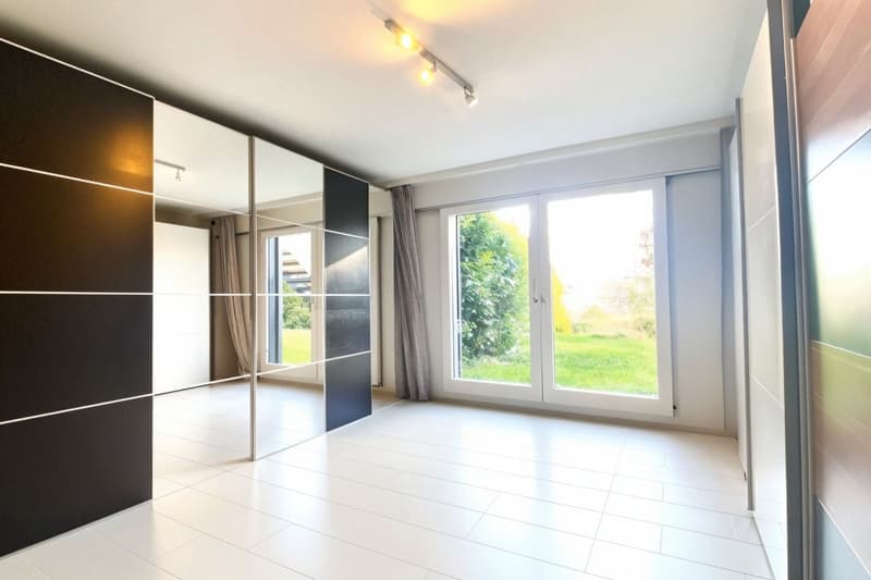 Rare à la vente - Duplex d'exception avec jardin et vue imprenable sur les montagnes (6)