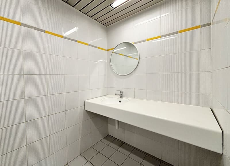 Magnifique surface de bureau au centre de Nyon (8)