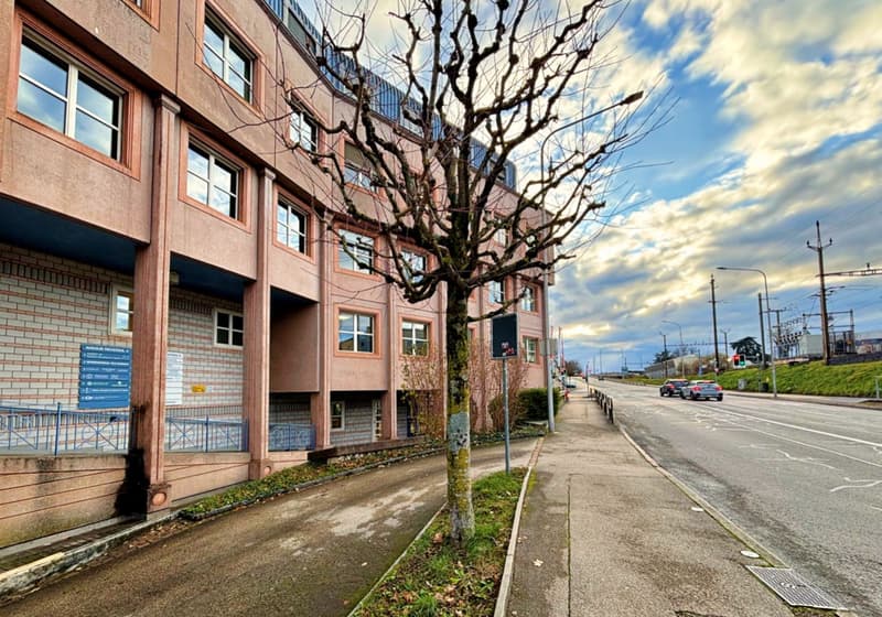 Local commercial d'exception au centre de Nyon (2)