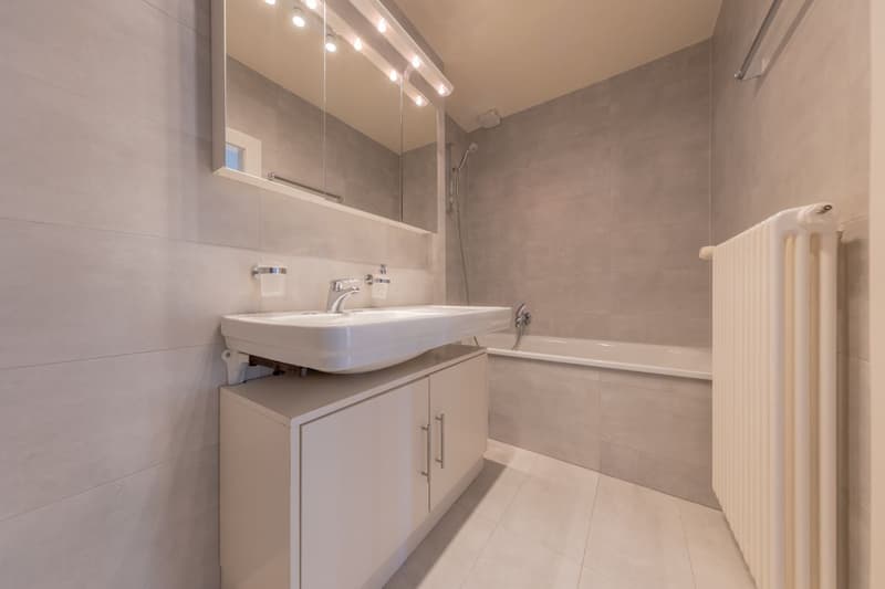 À louer - Magnifique Duplex dans une maison de village de 7.5 pièces - 260 m² - Piscine chauffée - Trélex (Nyon) (7)